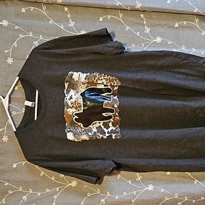 Shirt size 2xl with pig